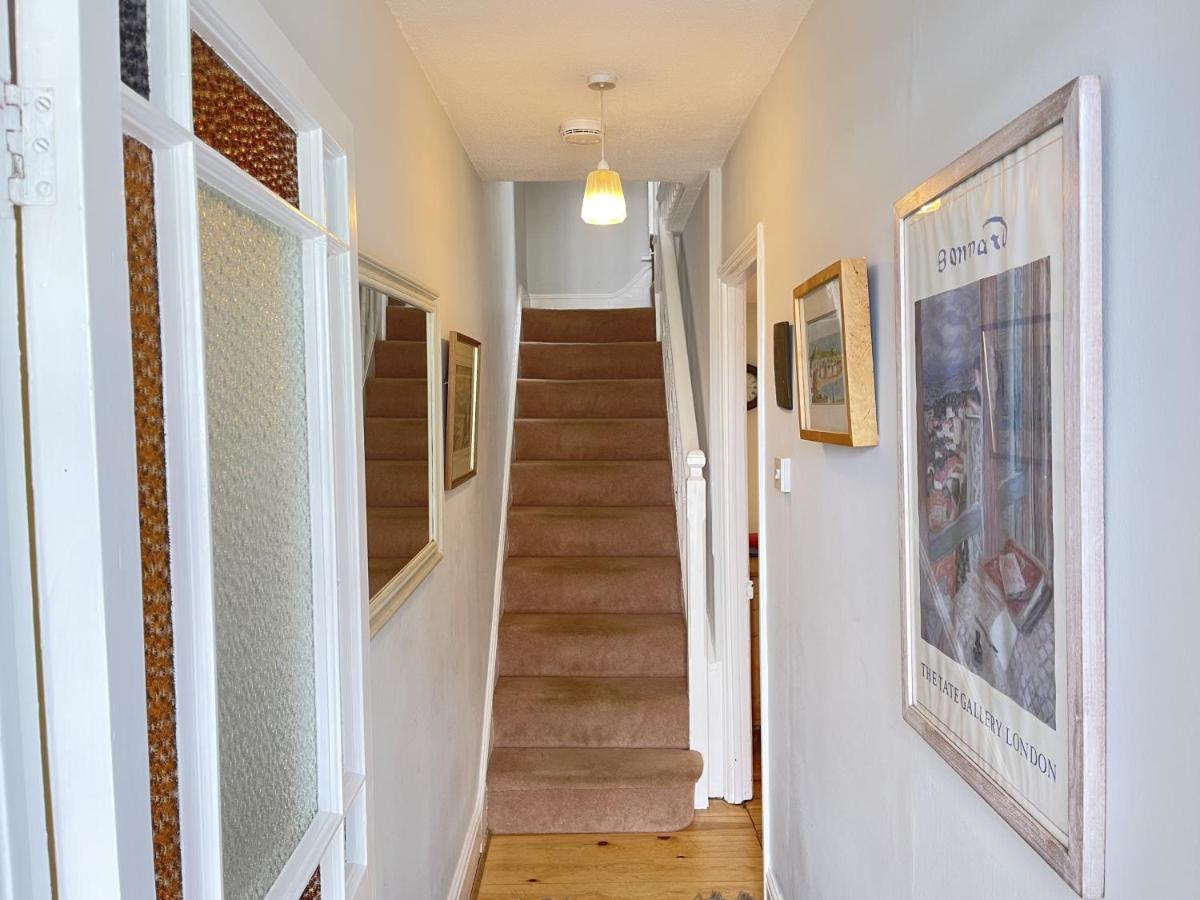 37 Trenwith Place, Charming Family Home & Garden! Сент-Айвс Екстер'єр фото